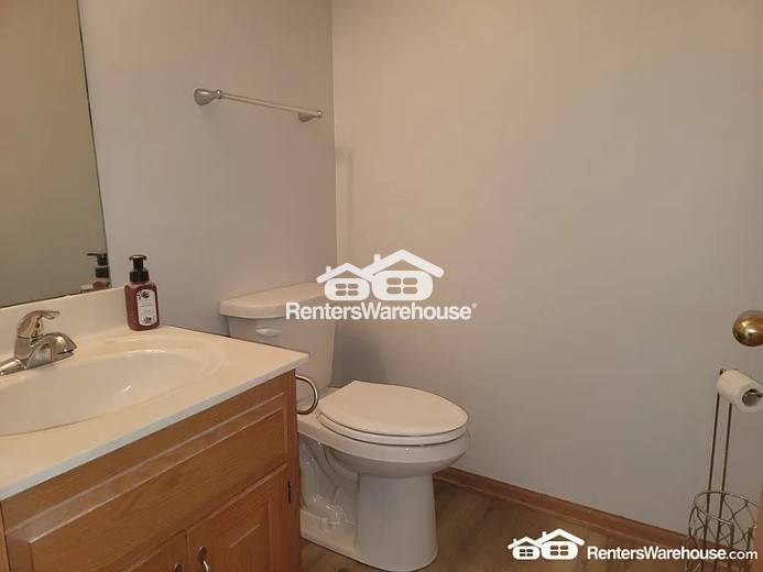 Building Photo - 800 1st St NW