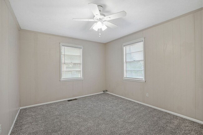Building Photo - QUAINT 2 Bed, 1 Bath Home in Blue Ridge!! FREE SECOND MONTH OF RENT!