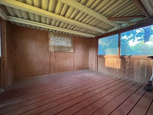 Building Photo - 452 Silver Leaf Dr