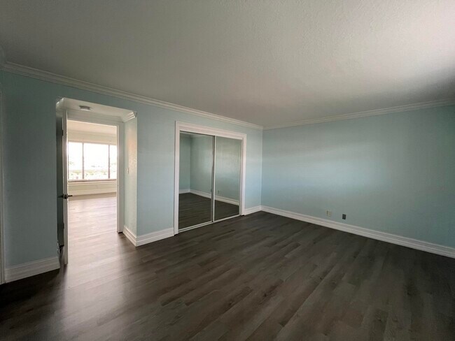 Building Photo - 131 Shore Ct