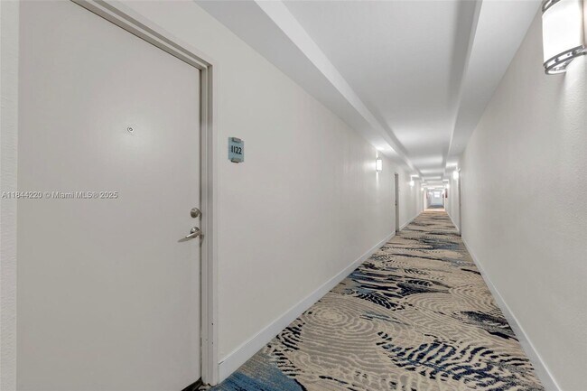 Building Photo - 3000 S Ocean Dr