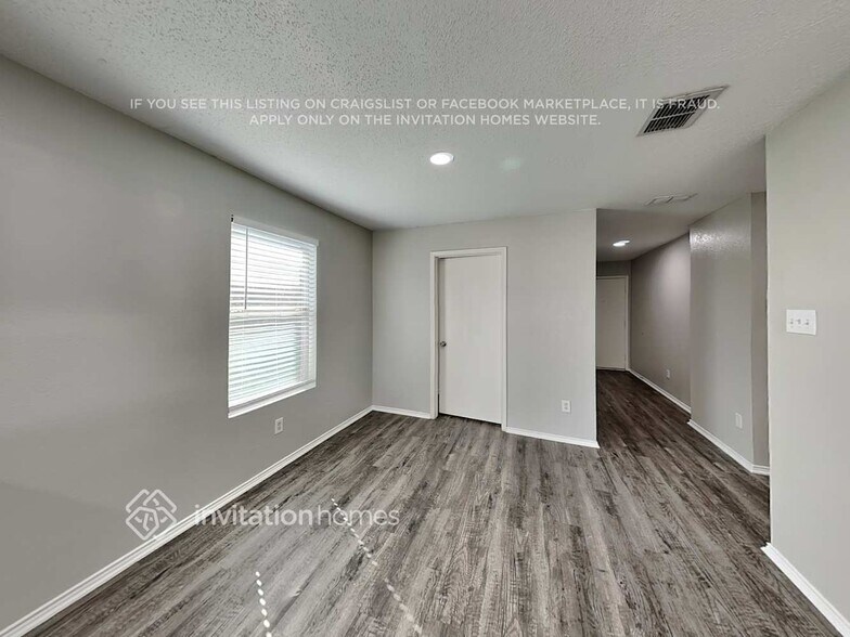 Building Photo - 4837 Waterford Dr