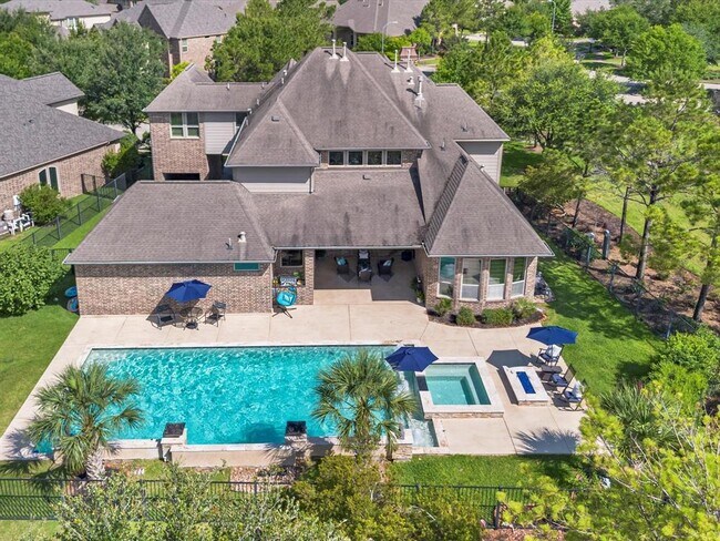 Building Photo - 19003 Cove Manor Dr