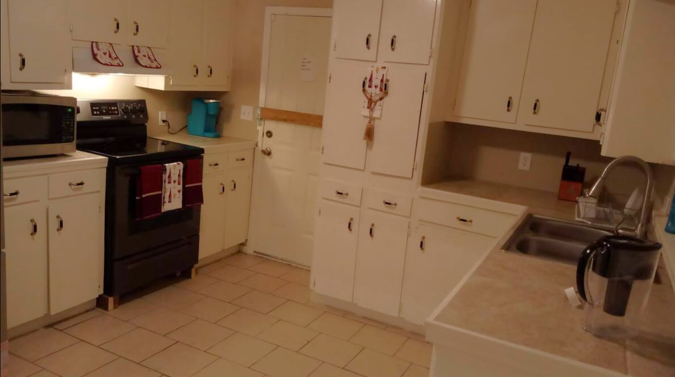 Building Photo - 4105 Azalea Dr