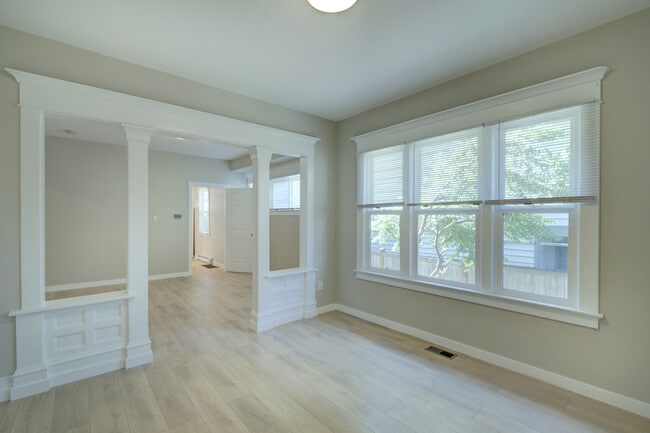 Building Photo - 5232 Brooklyn Ave NE