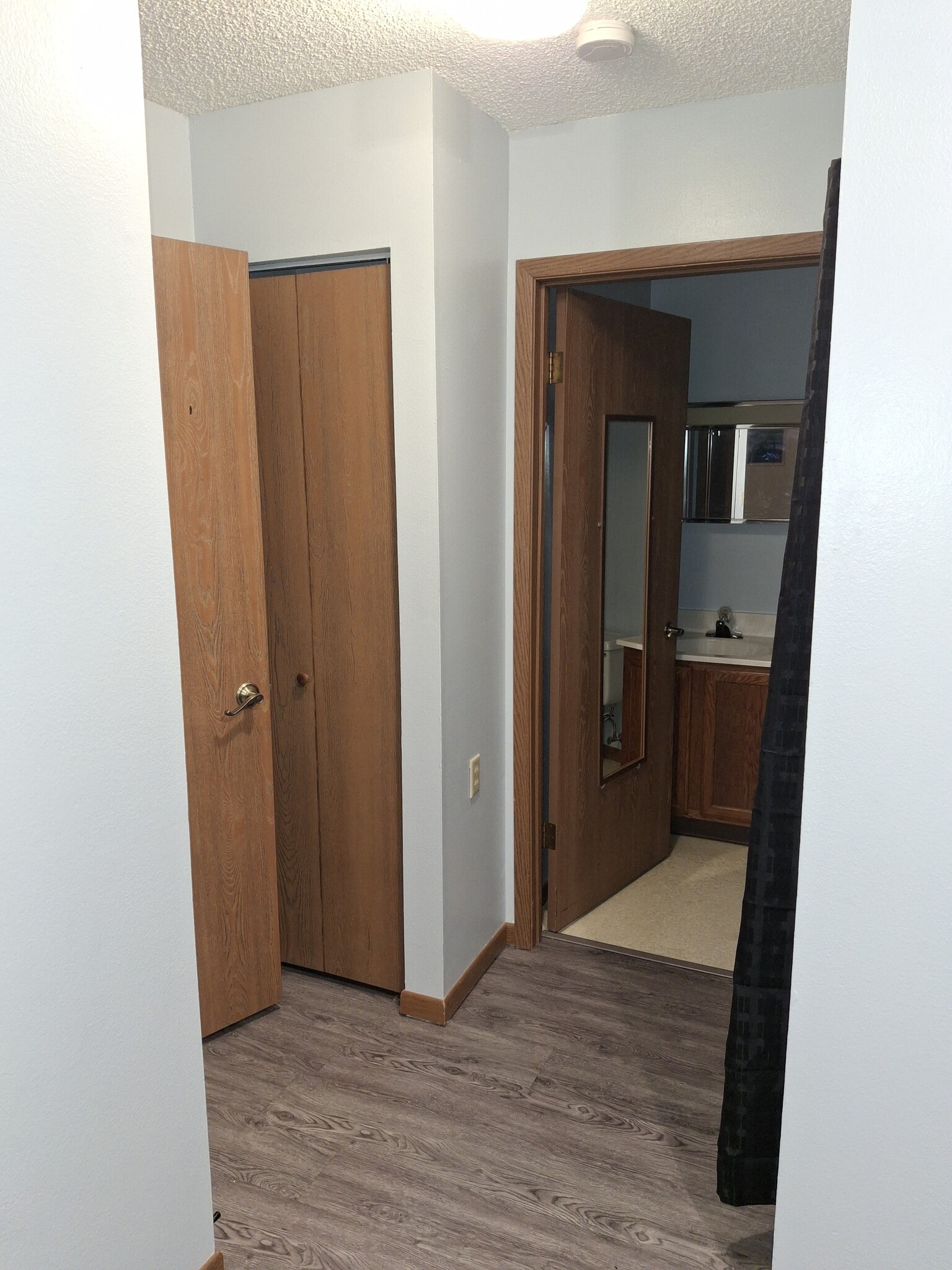 Building Photo - 340 S Rowe Ln