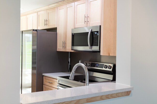 Building Photo - 289 Governors Park Rd