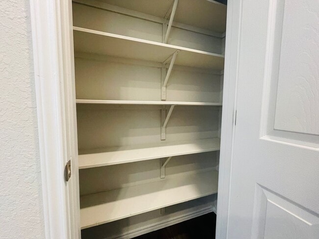 Building Photo - 3/2 in Knox Ridge