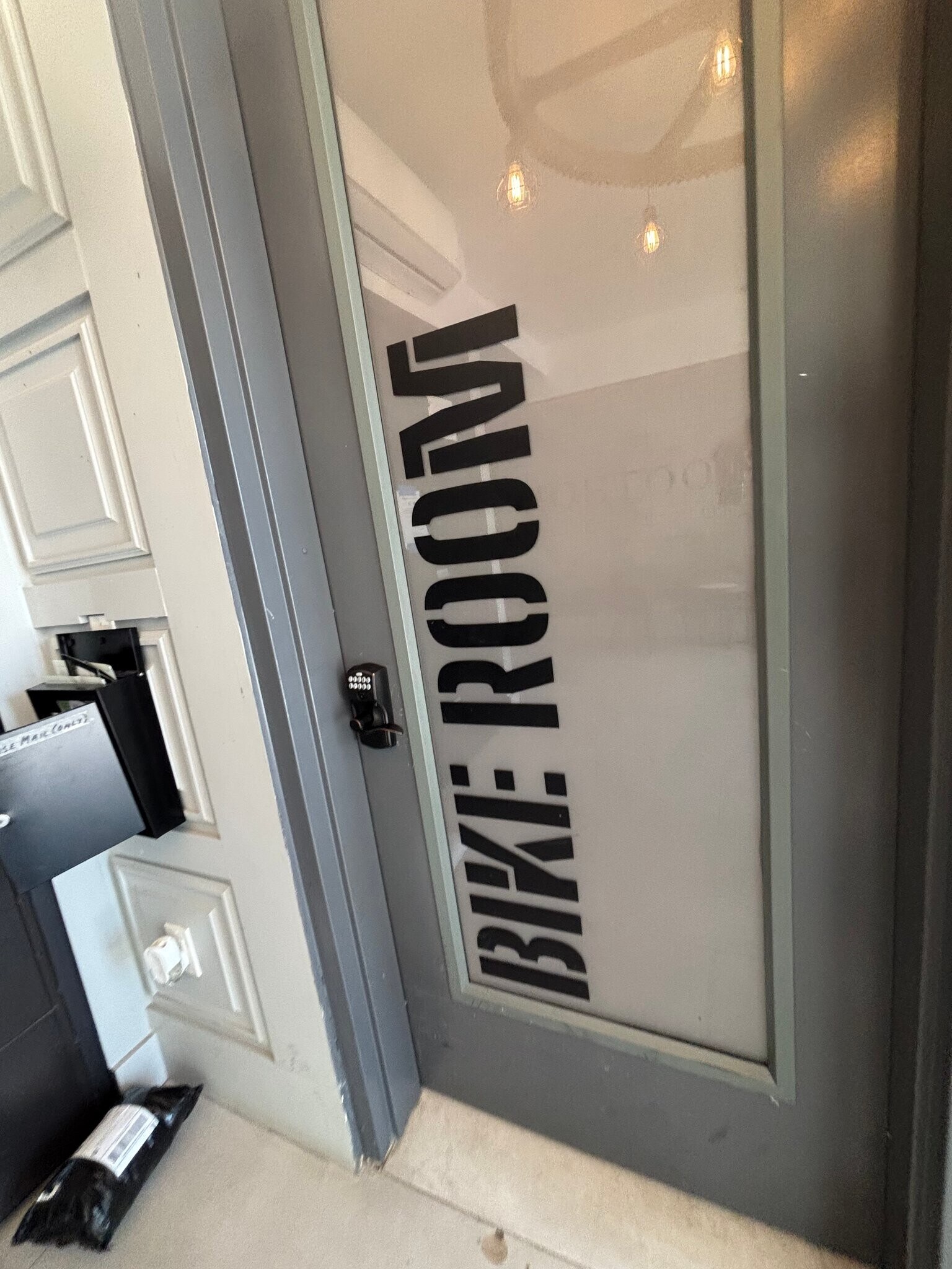 Building Photo - 568 Communipaw Ave