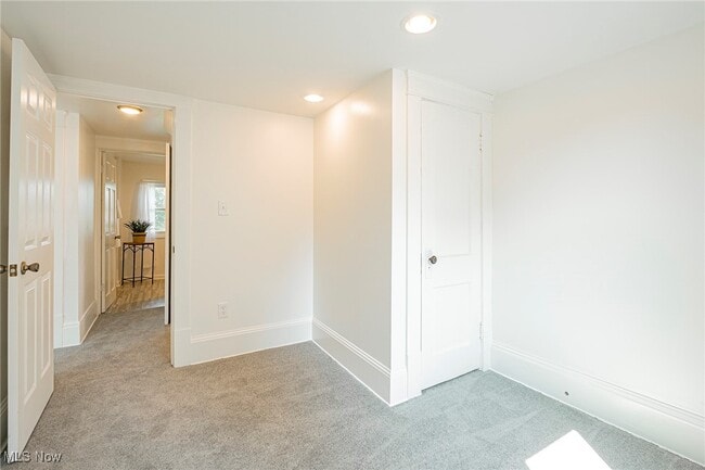 Building Photo - 46 Verdun Dr