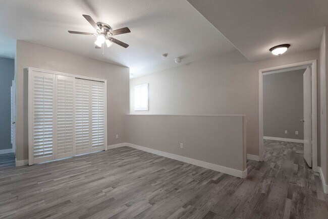 Building Photo - 9050 W Warm Springs Rd