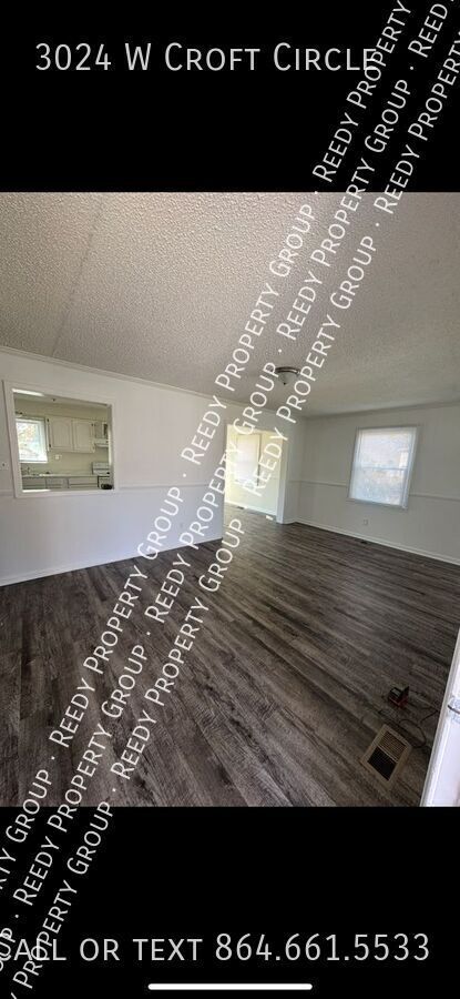 Building Photo - 3024 W Croft Cir