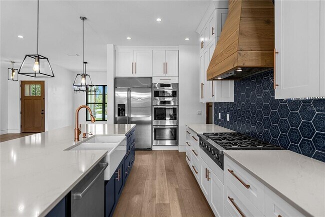 Building Photo - 1814 Barker Dr