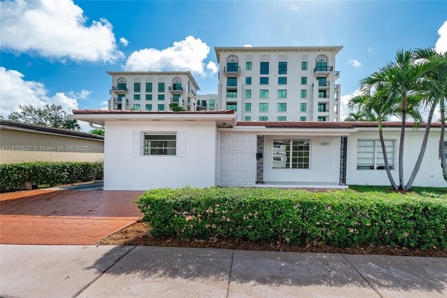 Building Photo - 3091 S Le Jeune Rd