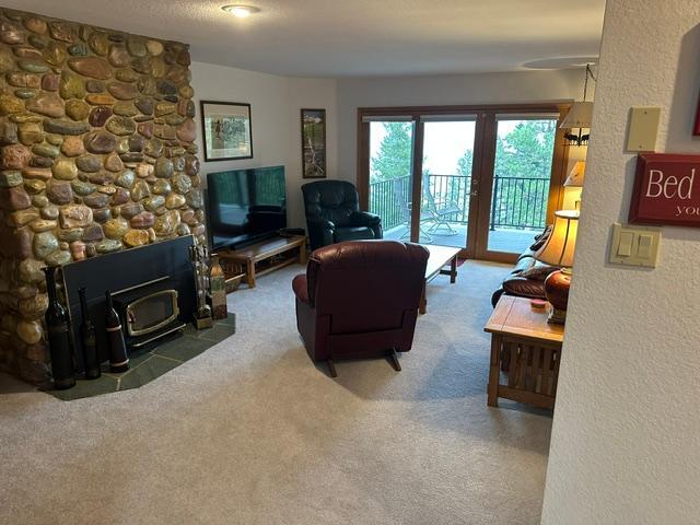 Building Photo - 222 Pennant Ln