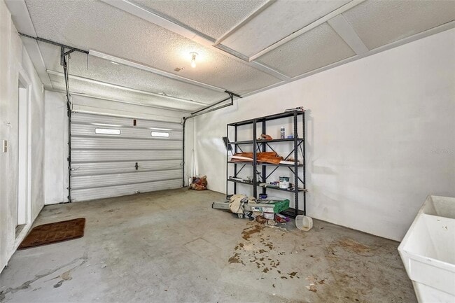 Building Photo - 2833 Orange Tree Cir N