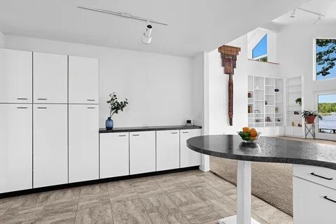 kitchen - 218 Shore Acres Rd