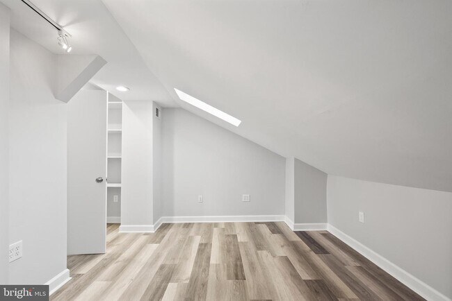 Building Photo - 4435 Flintstone Rd