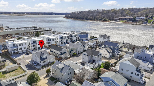 Building Photo - 2 Via Ripa Wy