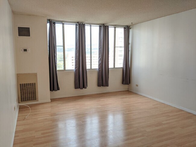 Building Photo - 527GOF