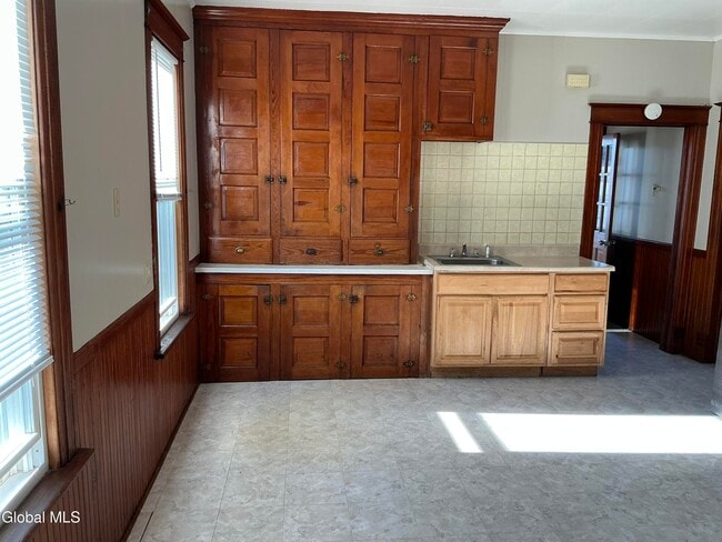 Building Photo - 17 Belmont Pl