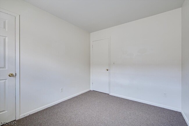 Building Photo - 0 Confidential