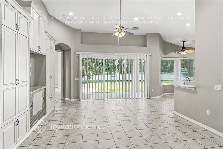 Building Photo - 12575 Cara Cara Loop