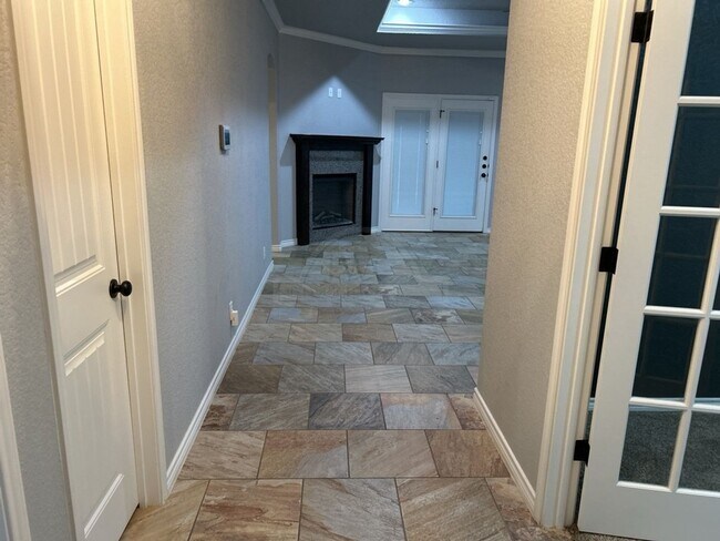 Building Photo - 1604 Granex Dr