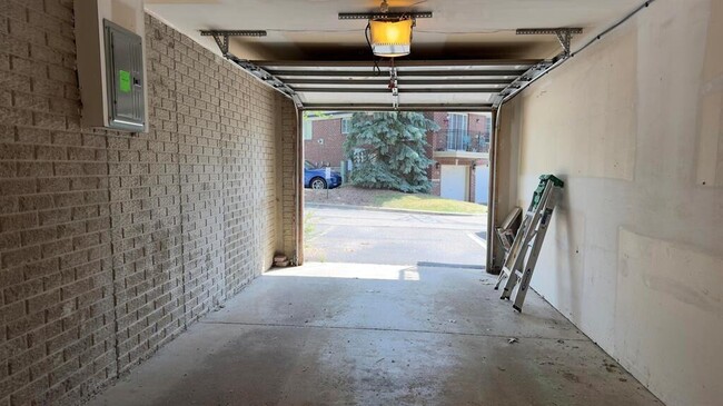 Building Photo - 1426 Crimson Way