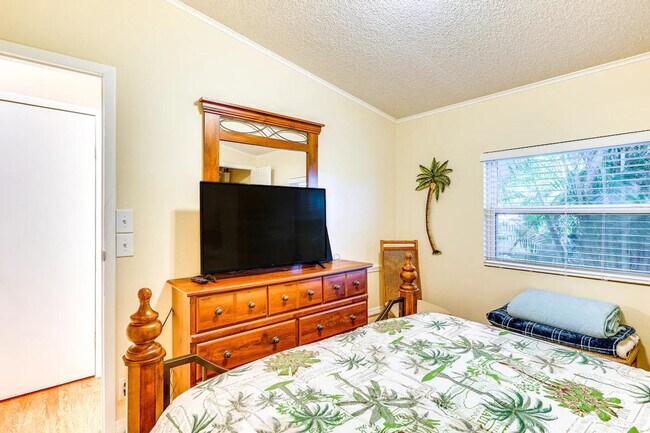 Building Photo - 4149 Via Aragon