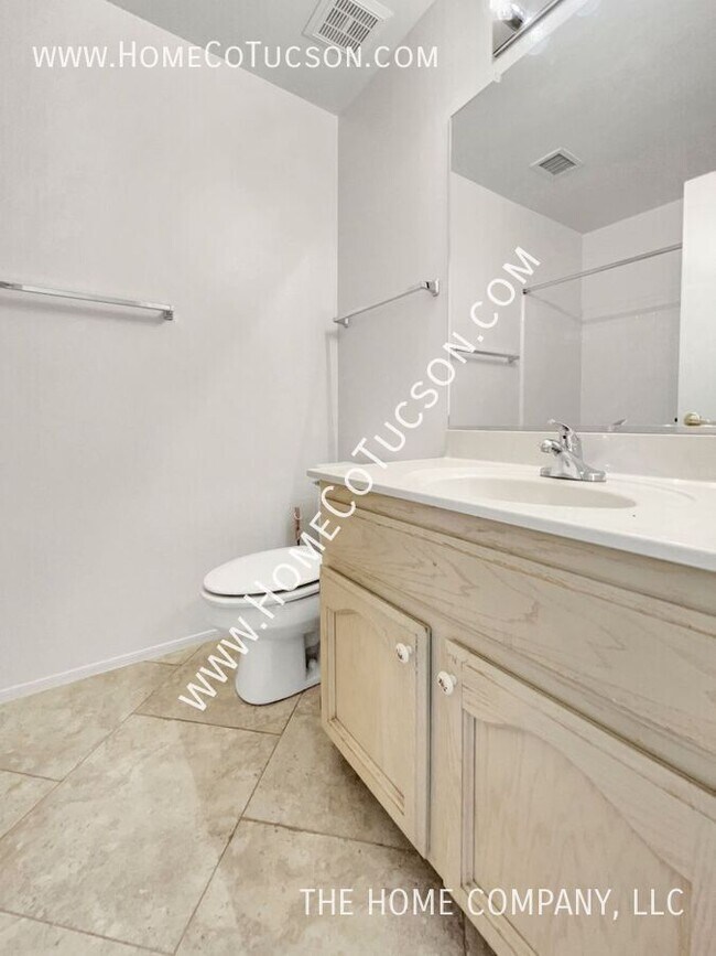 Building Photo - 37364 Arroyo Verde Dr