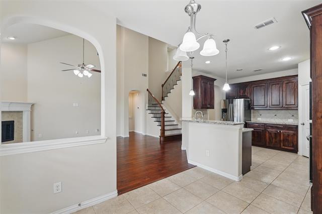 Building Photo - 2392 Ranchview Dr