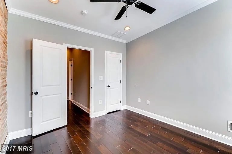 Building Photo - 616 Hyson St