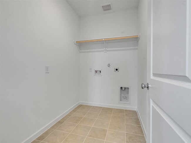 Building Photo - 22103 Strathfield Cir