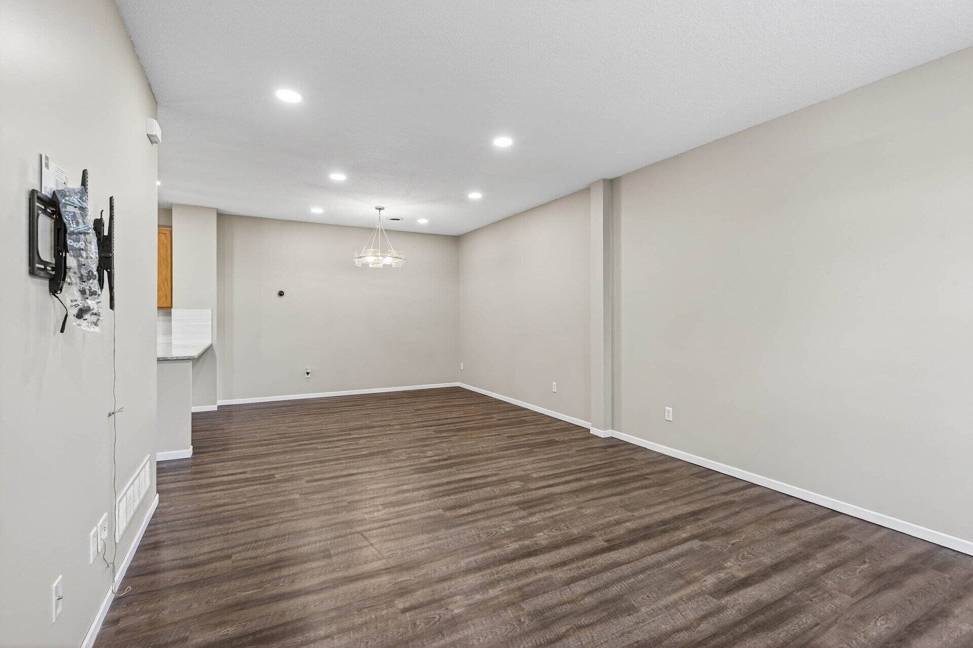 Main Level - Front Entrance / Living Room - 18217 69th Pl N