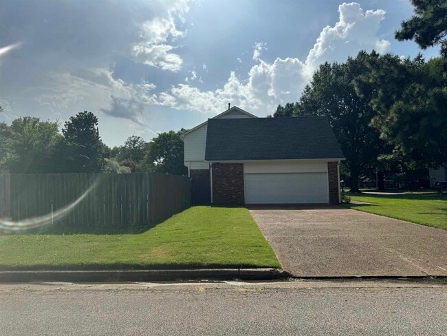 Building Photo - 339 Oakleigh Dr