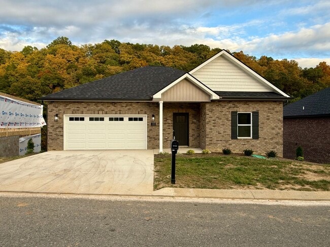 Building Photo - Short term Rental Home!