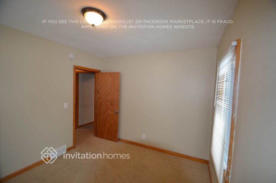 Building Photo - 5405 Emerson Ave S