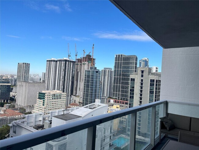 Building Photo - 253 NE 2nd St