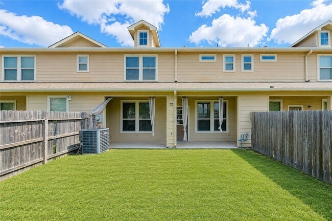 Building Photo - 17021 Wilthorne Gardens Ct