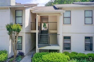 Building Photo - 1603 Huntingdon Chase