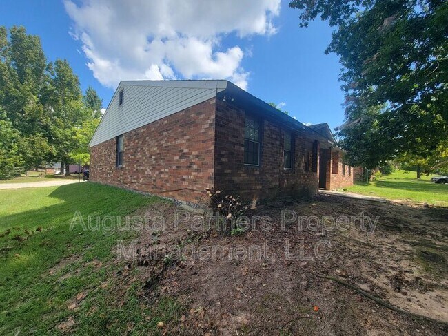 Building Photo - 4615 Renee St