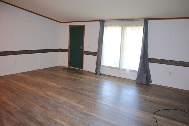 Building Photo - Lovely 3 bedroom, 2 bath home!