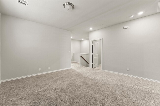 Building Photo - 7621 Sunset Blvd