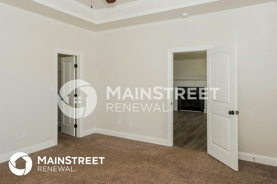 Building Photo - 115 Chapel Creek Dr