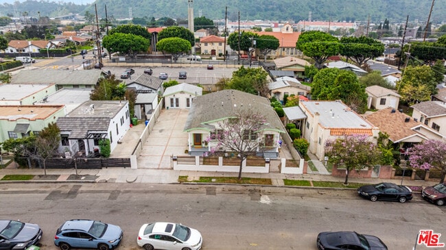 Building Photo - 612 Romulo St