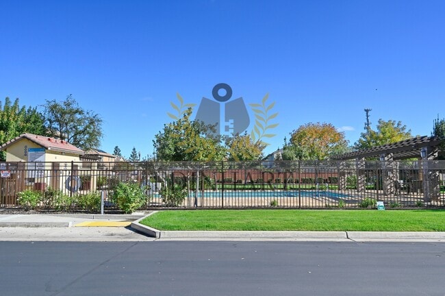 Building Photo - 3238 Lahar Ln