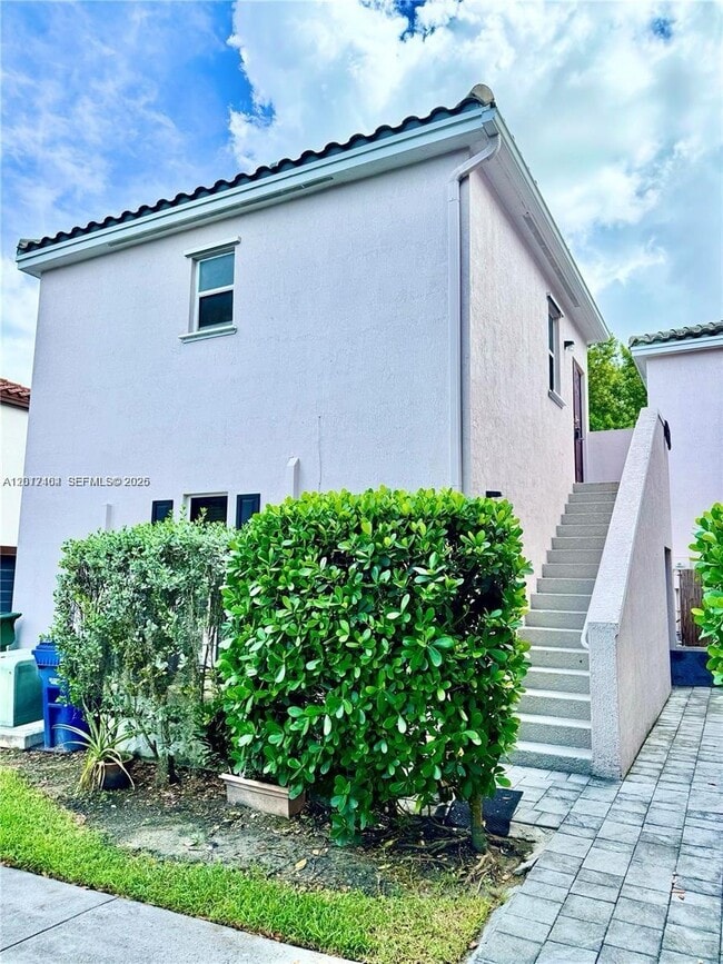 Building Photo - 9203 SW 170th Ct