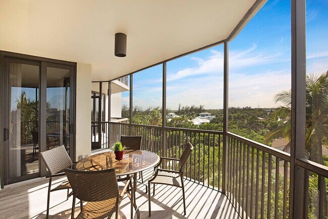 Building Photo - 2401 N Ocean Blvd