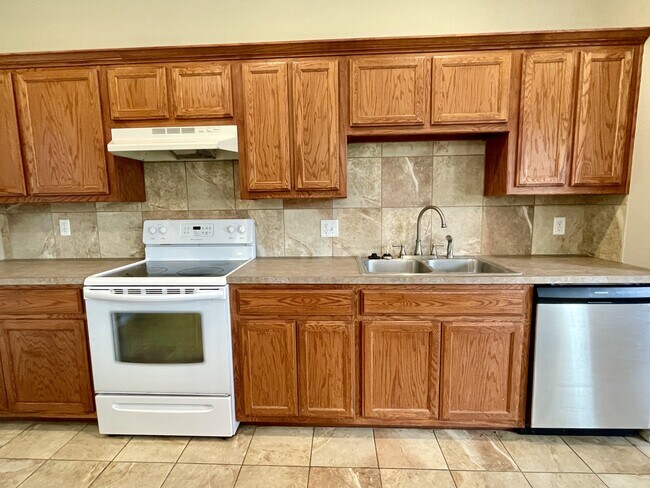 Building Photo - 4904 Caddo Creek Ct